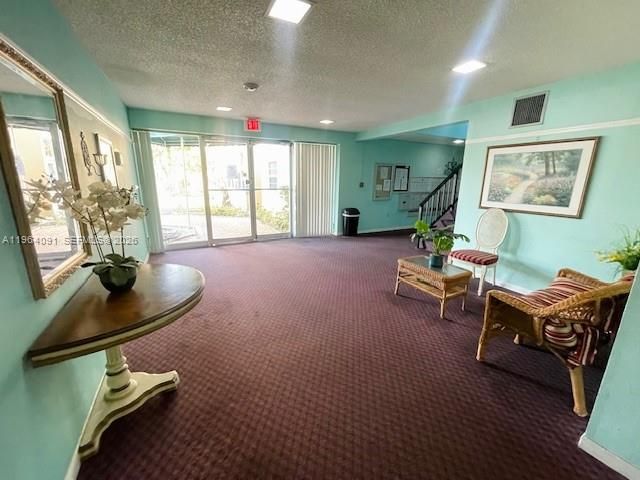 For Sale: $94,000 (1 beds, 1 baths, 680 Square Feet)