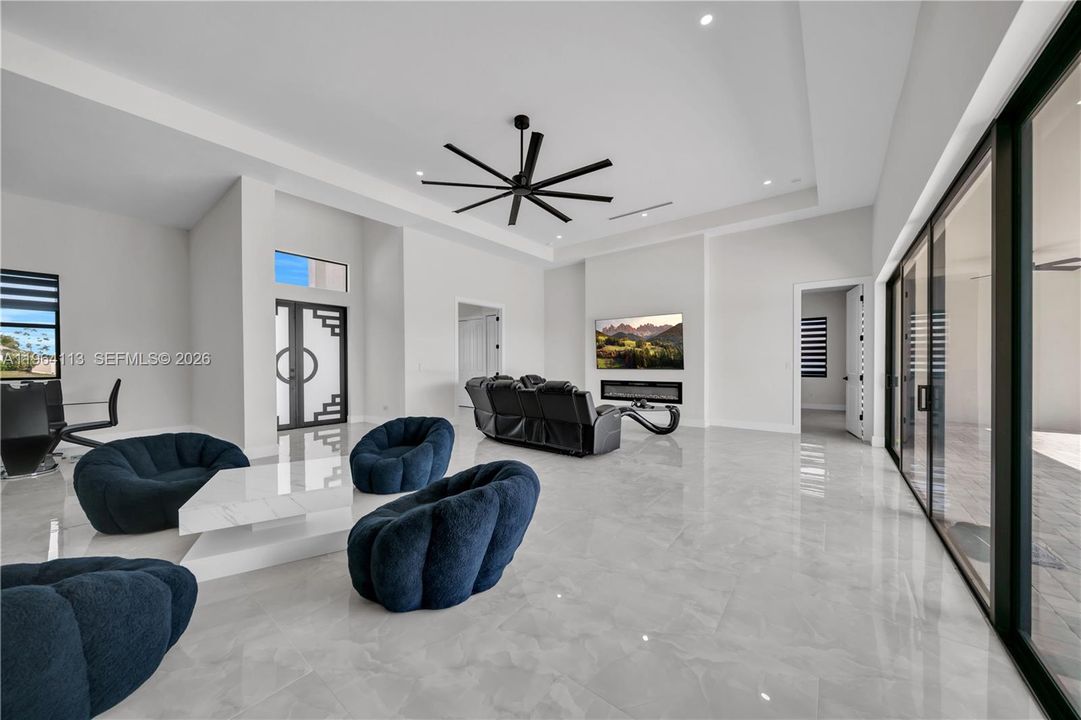 En Venta: $799,900 (4 camas, 3 baños, 0 Pies cuadrados)