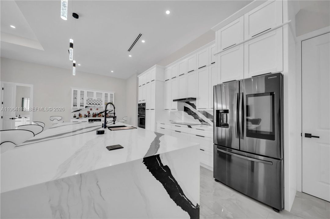 En Venta: $799,900 (4 camas, 3 baños, 0 Pies cuadrados)