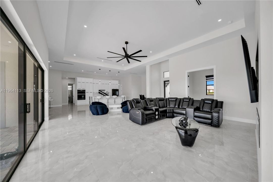 En Venta: $799,900 (4 camas, 3 baños, 0 Pies cuadrados)