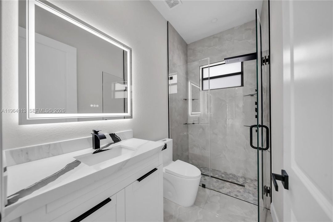 En Venta: $799,900 (4 camas, 3 baños, 0 Pies cuadrados)