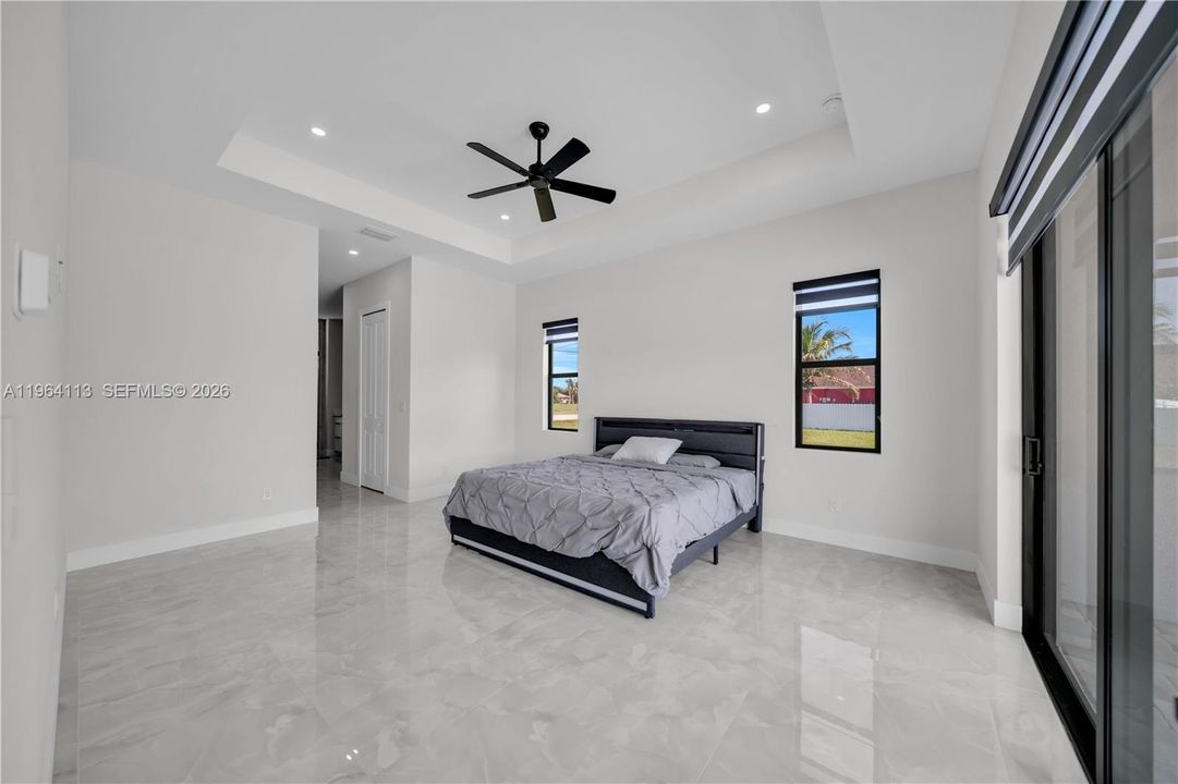 En Venta: $799,900 (4 camas, 3 baños, 0 Pies cuadrados)