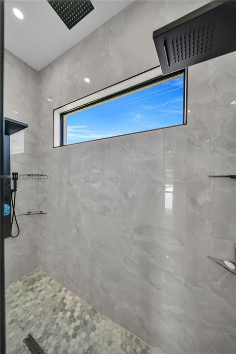 En Venta: $799,900 (4 camas, 3 baños, 0 Pies cuadrados)