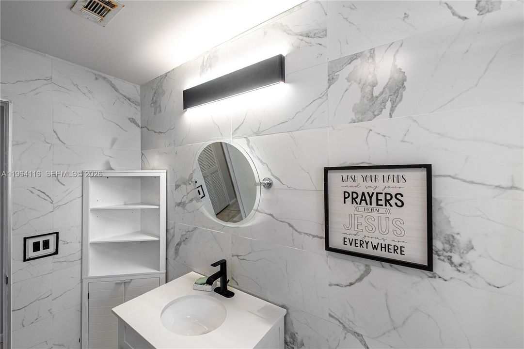 Activo con contrato: $629,900 (3 camas, 2 baños, 1502 Pies cuadrados)