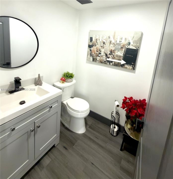 Activo con contrato: $3,450 (3 camas, 2 baños, 1416 Pies cuadrados)
