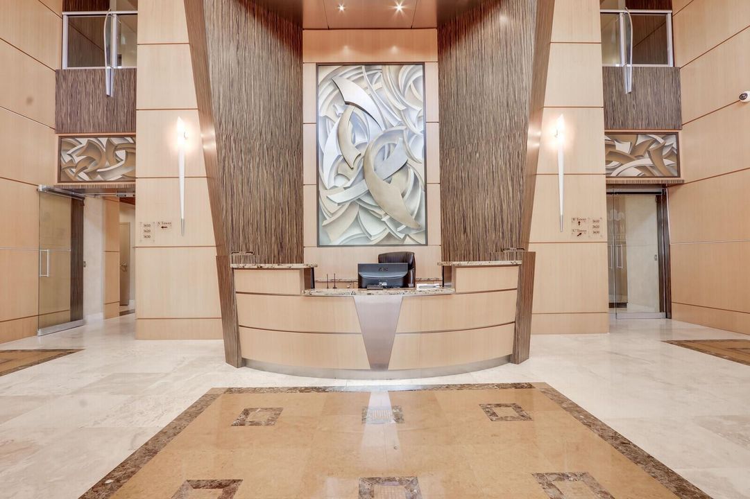 Spacious Lobby