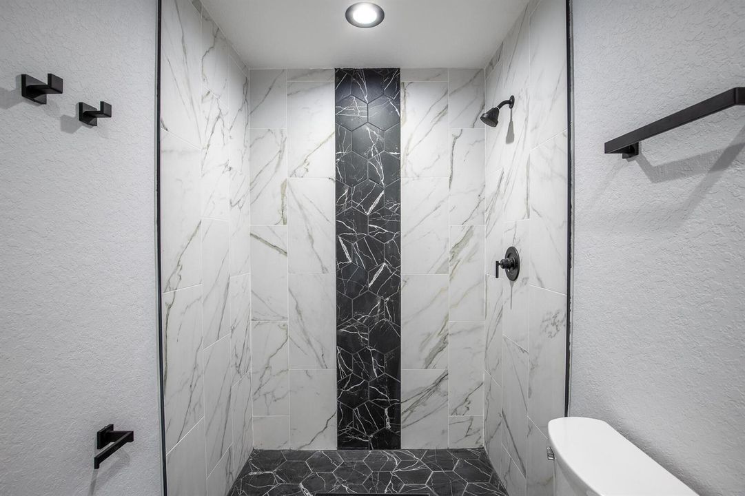 332 W Ventura-17