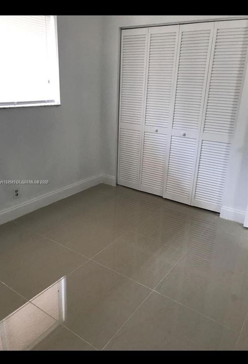 На продажу: $215,000 (2 спален, 2 ванн, 832 Квадратных фут)