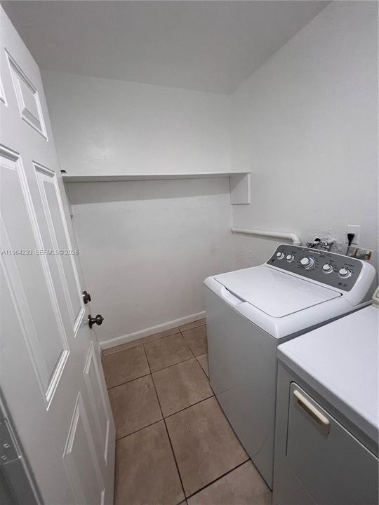 En Renta: $3,200 (2 camas, 2 baños, 2122 Pies cuadrados)