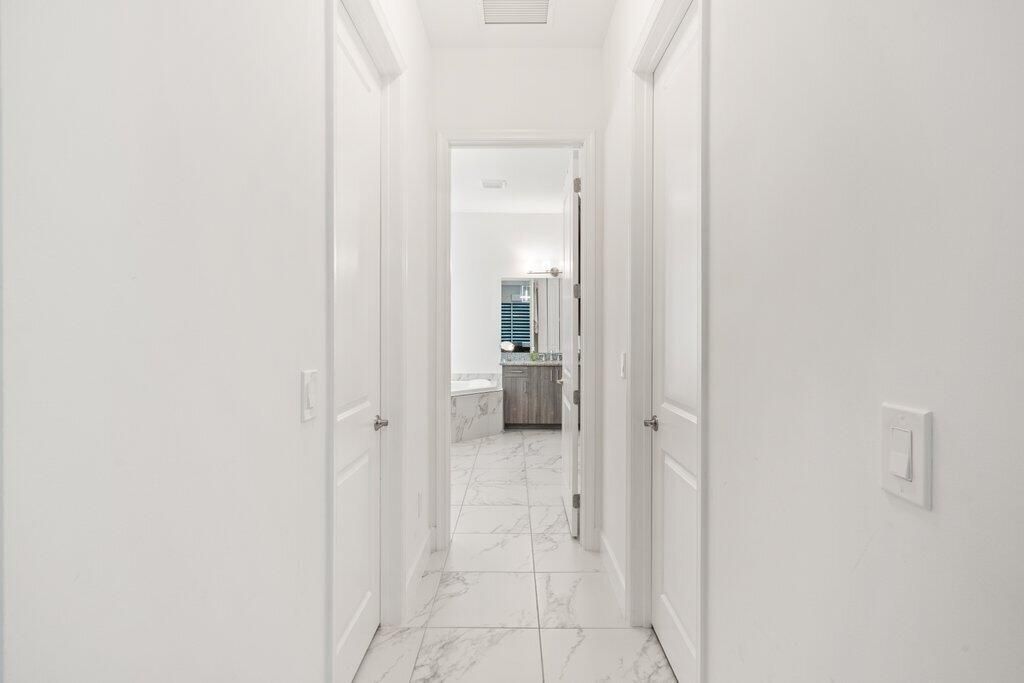 Dual Closets to Bathroom.jpg-SMALL