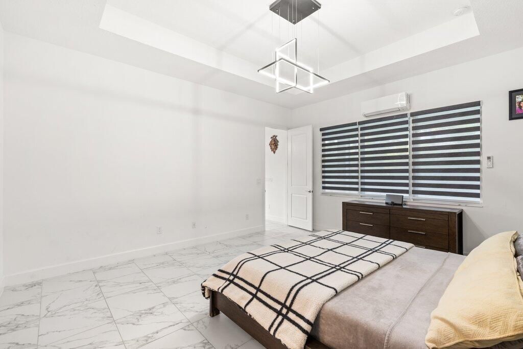 Primary Bedroom to Entry.jpg-SMALL