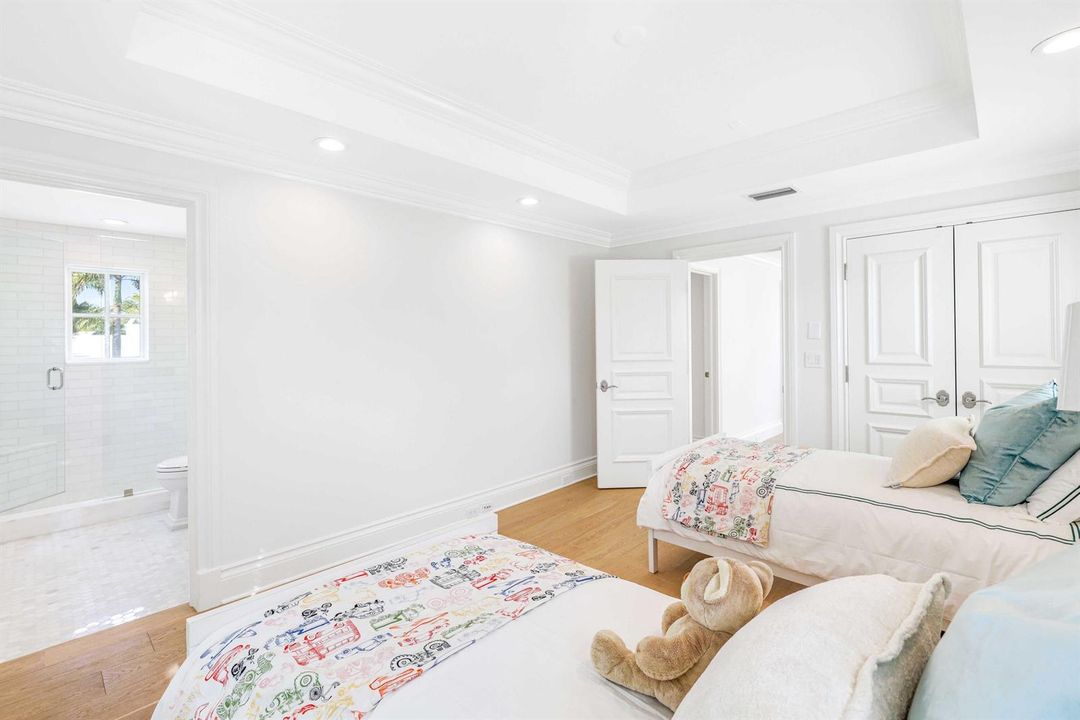 Guest Bedroom 4