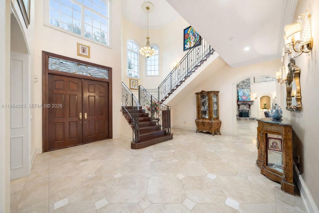 For Sale: $5,900,000 (8 beds, 6 baths, 6694 Square Feet)