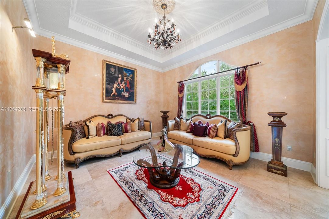 For Sale: $5,900,000 (8 beds, 6 baths, 6694 Square Feet)