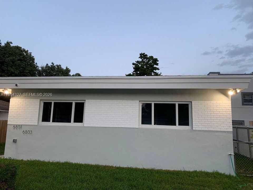 For Sale: $670,000 (0 beds, 0 baths, 1323 Square Feet)