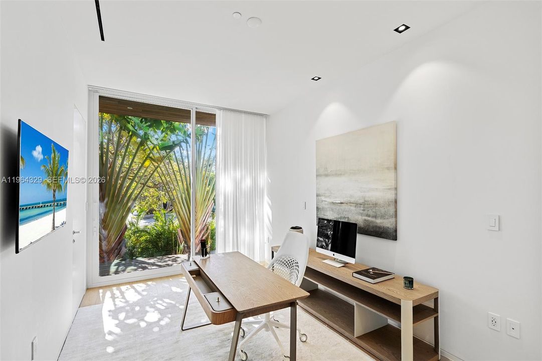 For Sale: $9,249,000 (4 beds, 5 baths, 4257 Square Feet)