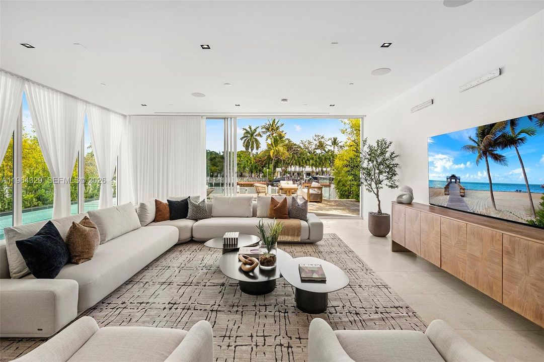 For Sale: $9,249,000 (4 beds, 5 baths, 4257 Square Feet)
