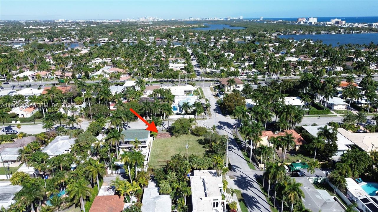 For Sale: $1,990,000 (0.30 acres)