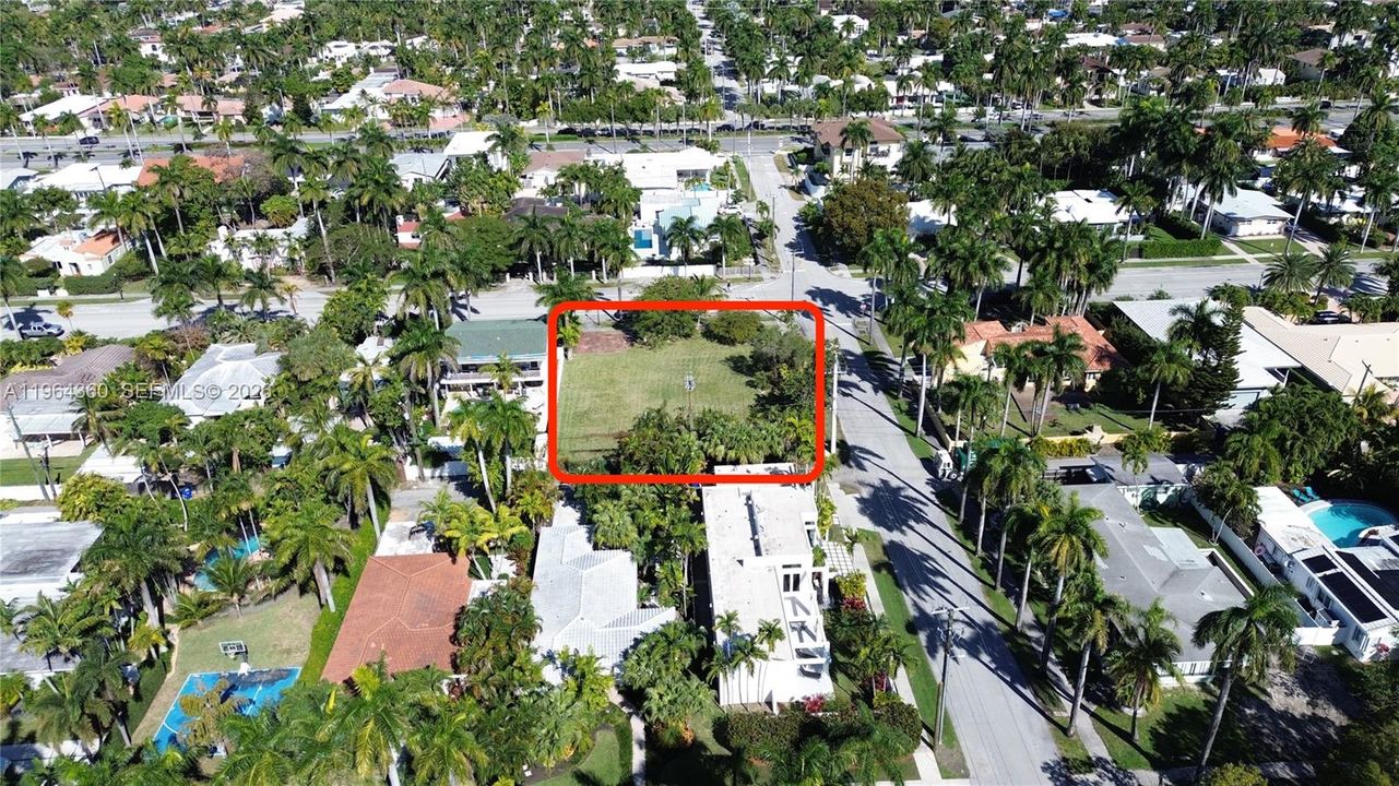 For Sale: $1,990,000 (0.30 acres)