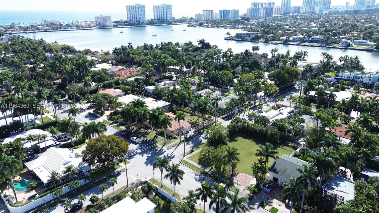 For Sale: $1,990,000 (0.30 acres)
