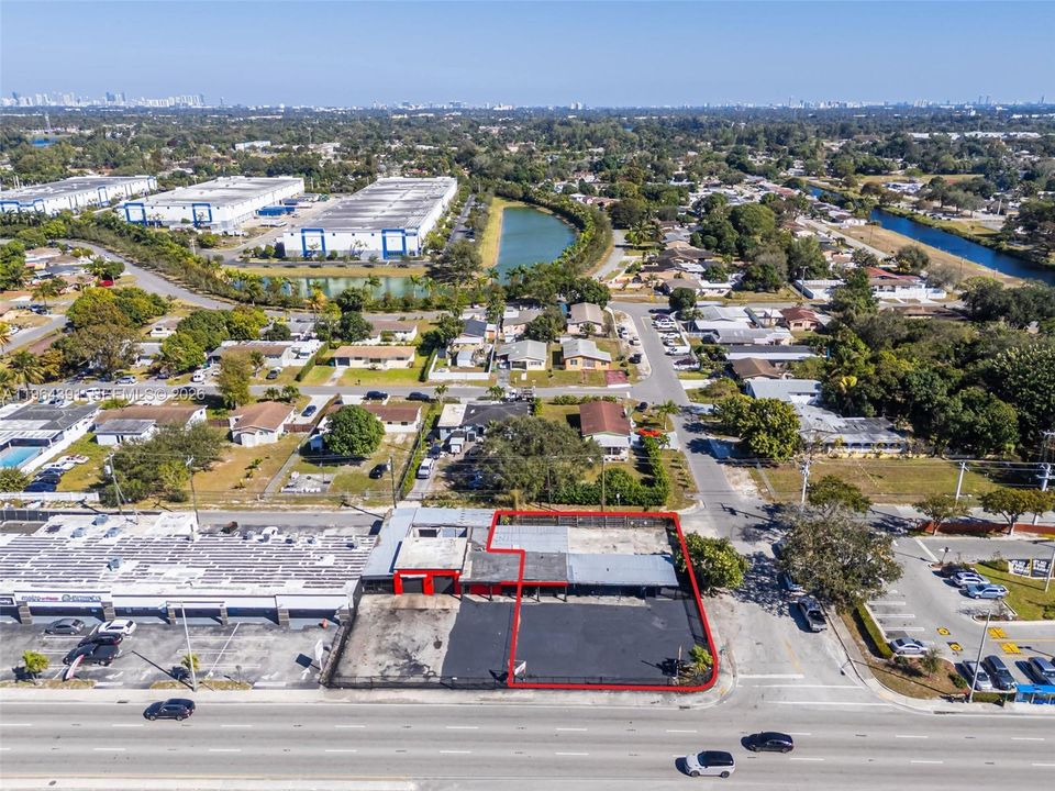 В аренду: $10,800 (0 спален, 0 ванн, 0 Квадратных фут)