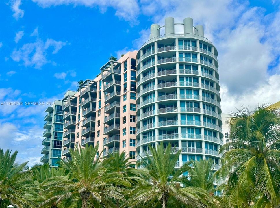 En Venta: $1,425,000 (1 camas, 2 baños, 940 Pies cuadrados)