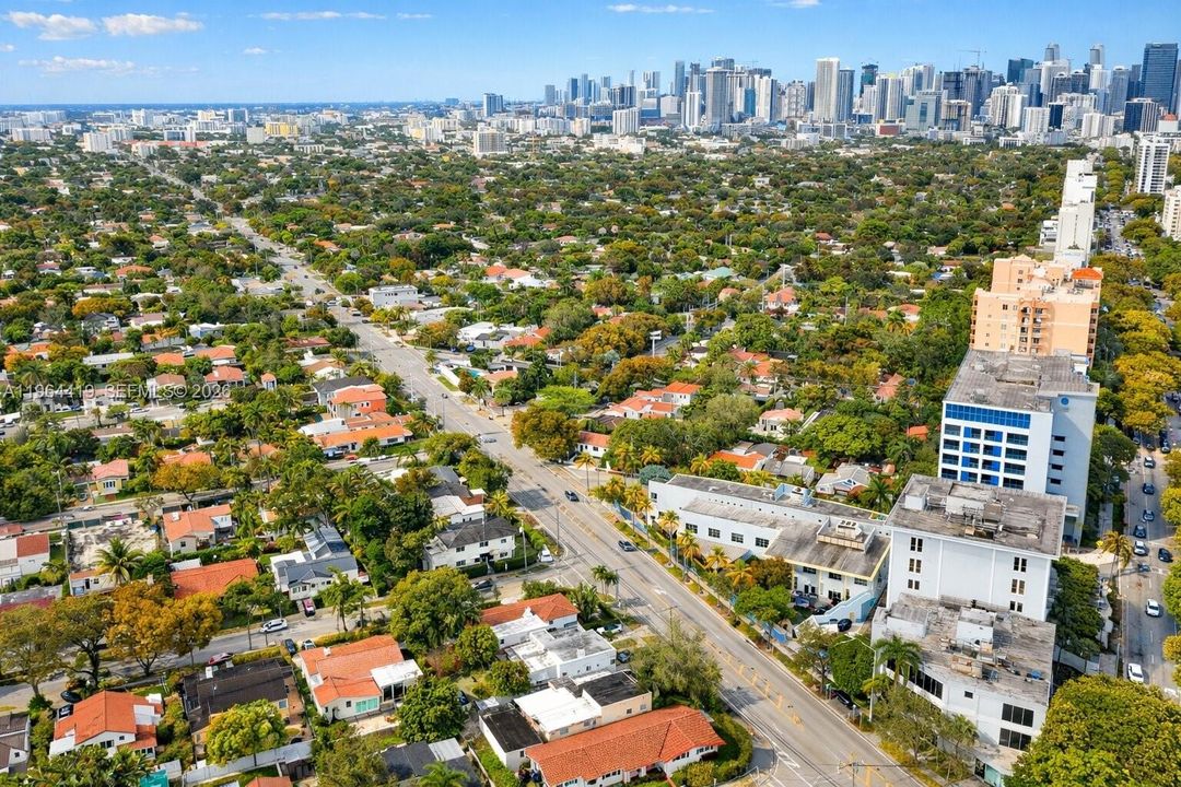Недавно продано: $1,295,000 (3 спален, 2 ванн, 1340 Квадратных фут)