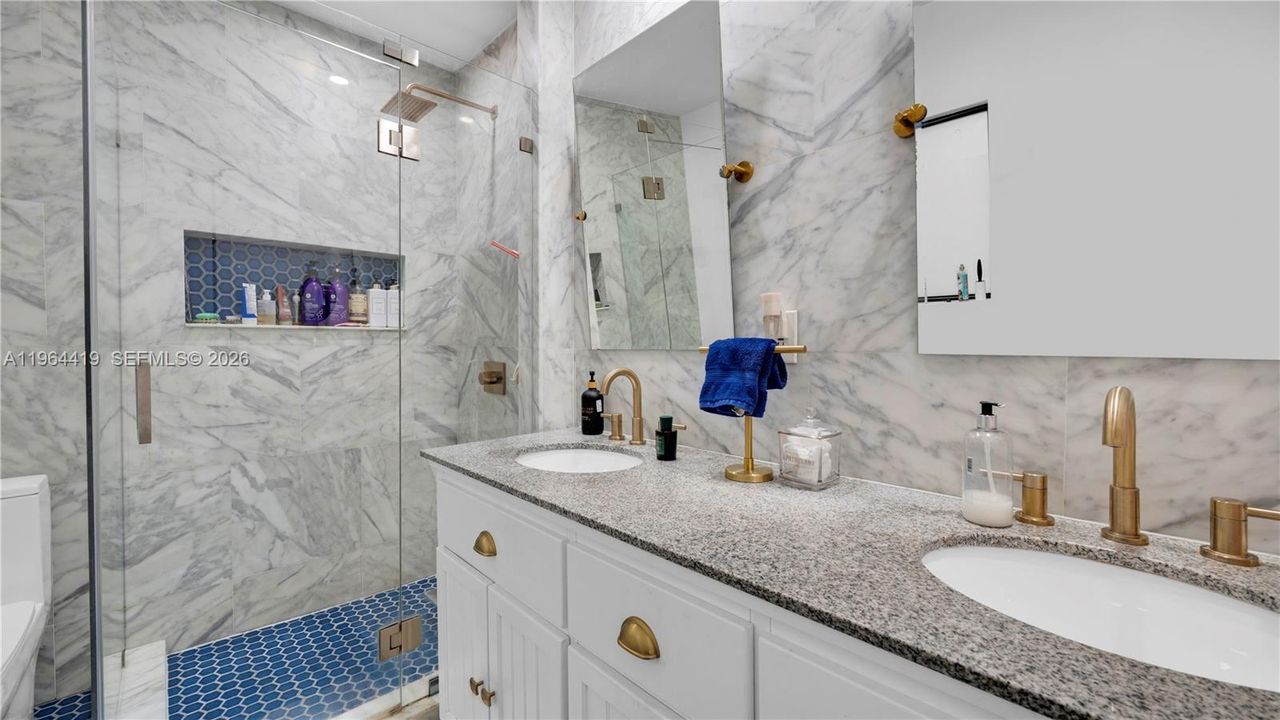 Недавно продано: $1,295,000 (3 спален, 2 ванн, 1340 Квадратных фут)