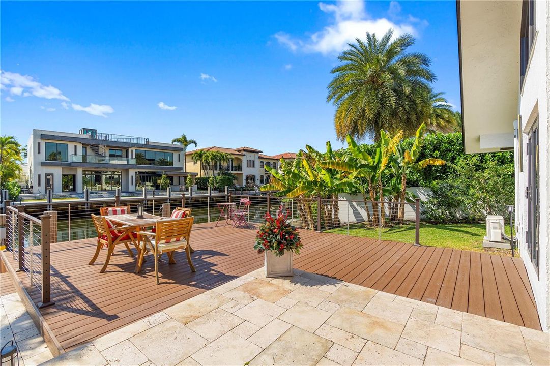 WATERFRONT DECK