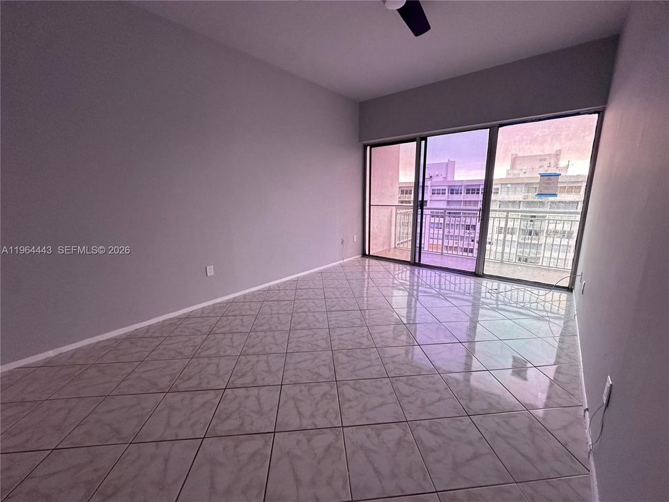 На продажу: $399,999 (2 спален, 2 ванн, 1605 Квадратных фут)