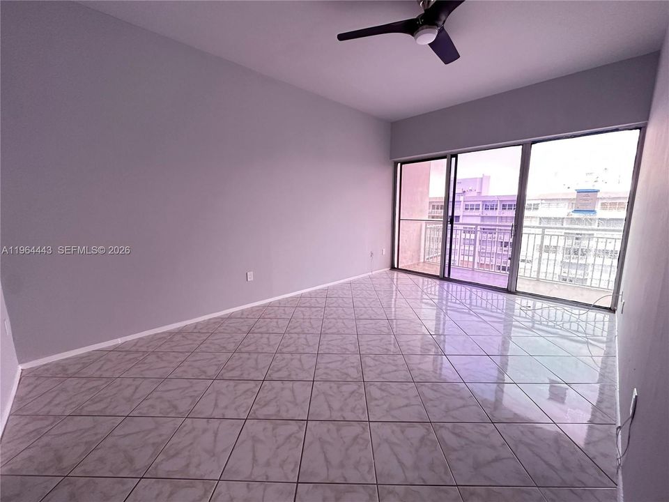 На продажу: $399,999 (2 спален, 2 ванн, 1605 Квадратных фут)