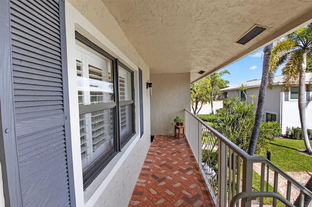 2nd Floor Walkway