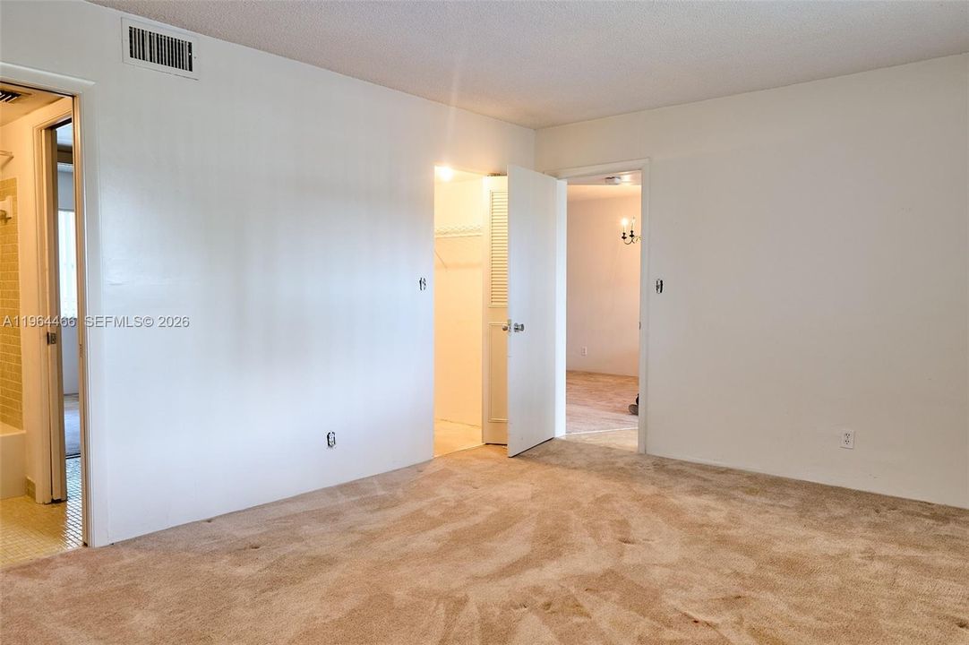 Vendido Recientemente: $25,000 (2 camas, 1 baños, 894 Pies cuadrados)