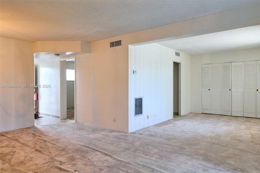 Vendido Recientemente: $25,000 (2 camas, 1 baños, 894 Pies cuadrados)