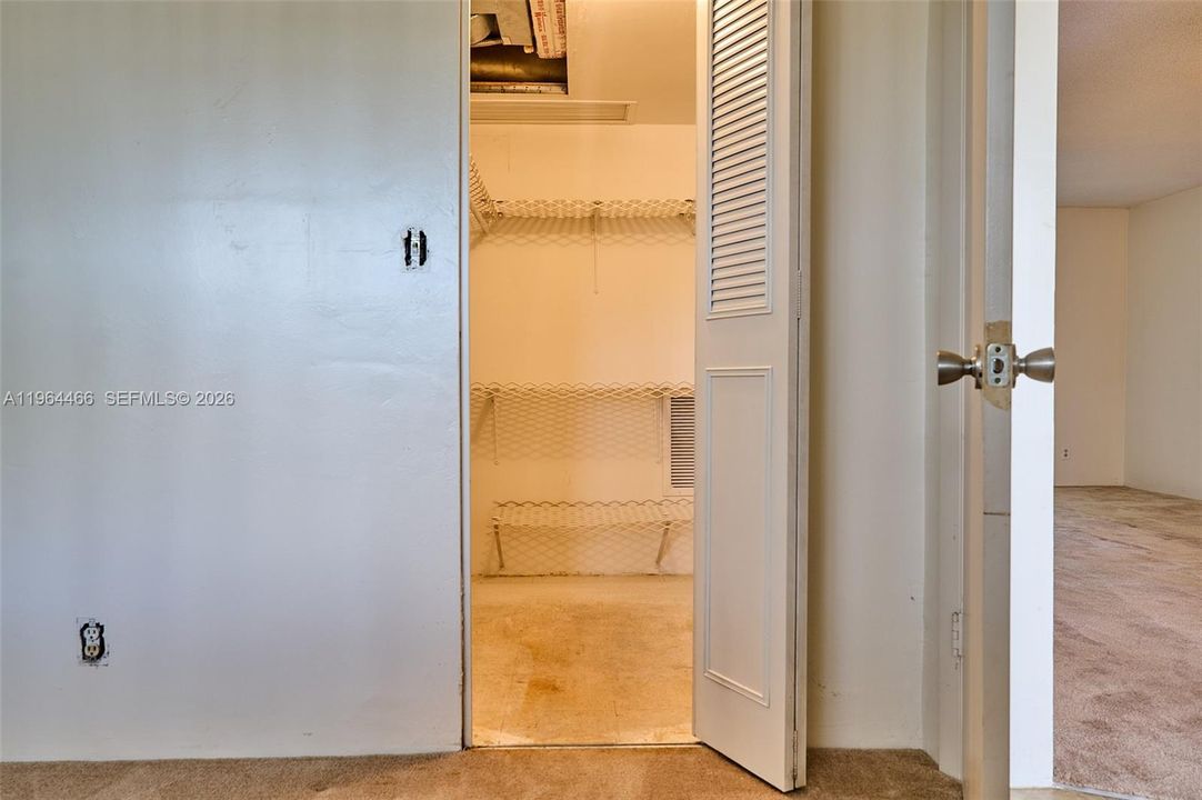 Vendido Recientemente: $25,000 (2 camas, 1 baños, 894 Pies cuadrados)