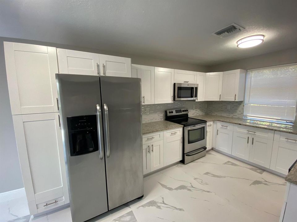 STAINLES STEEL APPLIANCES