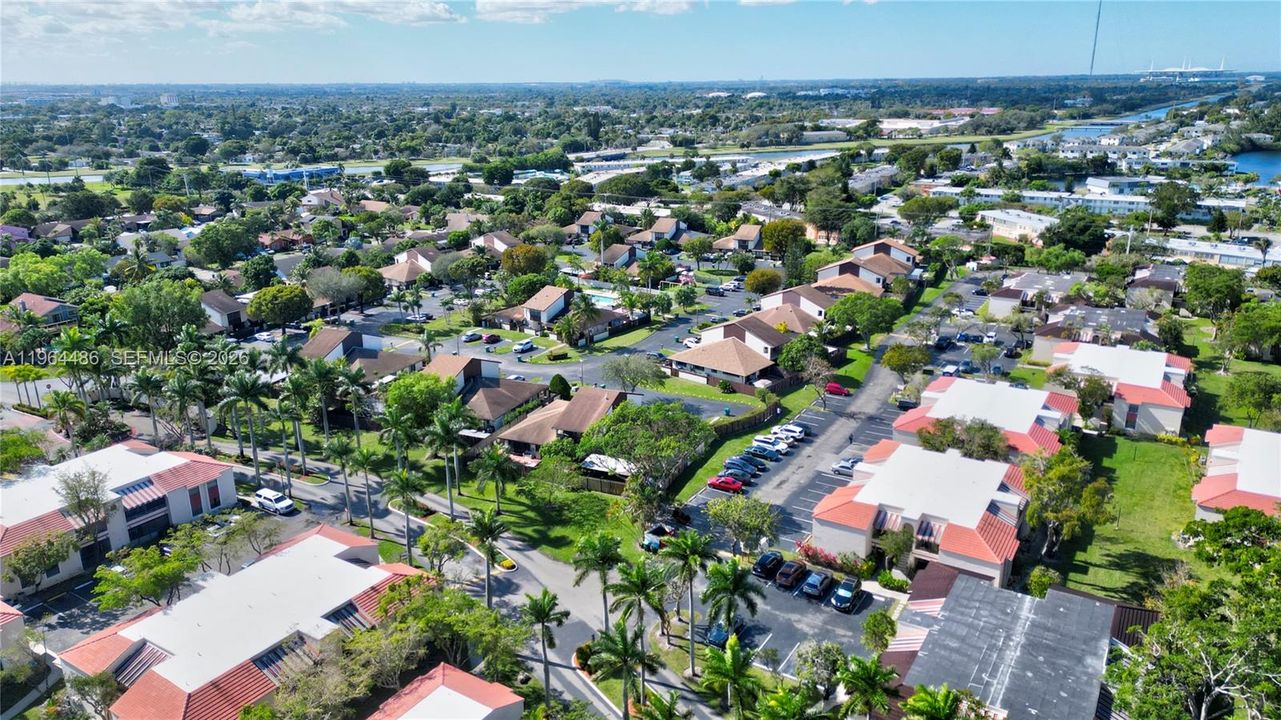 Vendido Recientemente: $209,500 (2 camas, 2 baños, 978 Pies cuadrados)