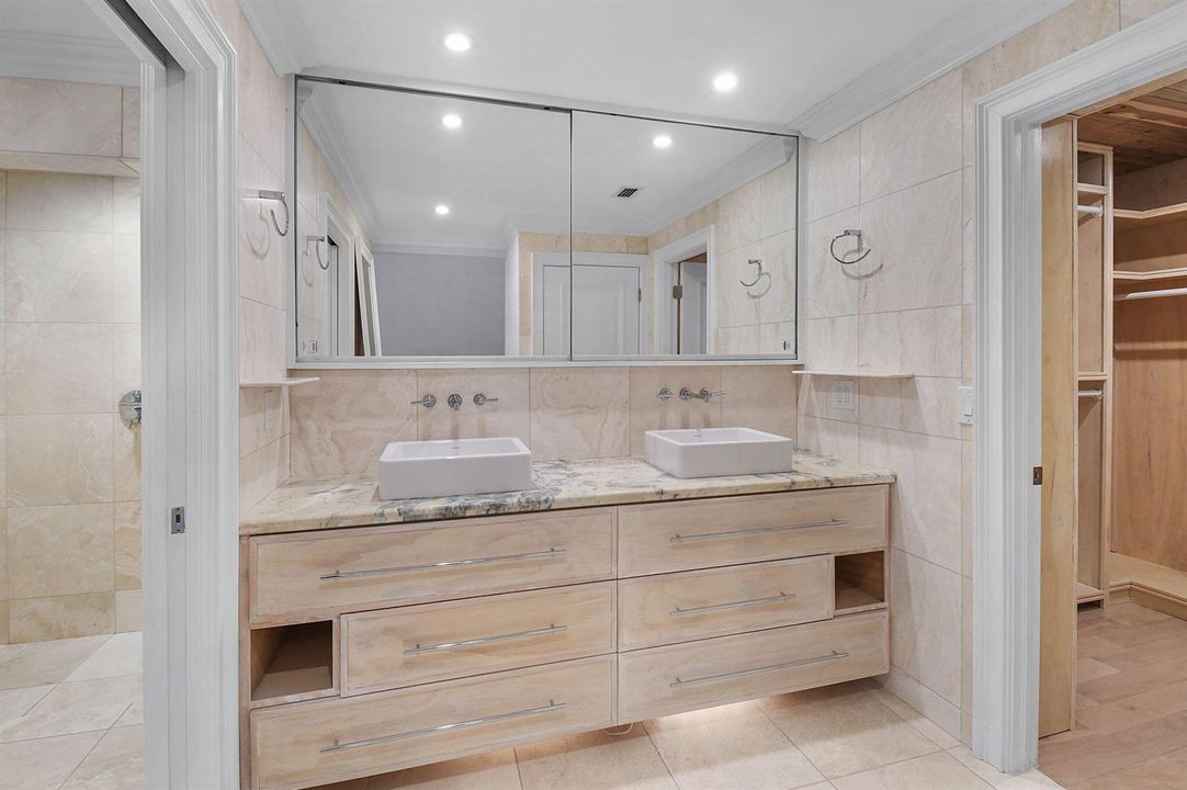 Owners Bath