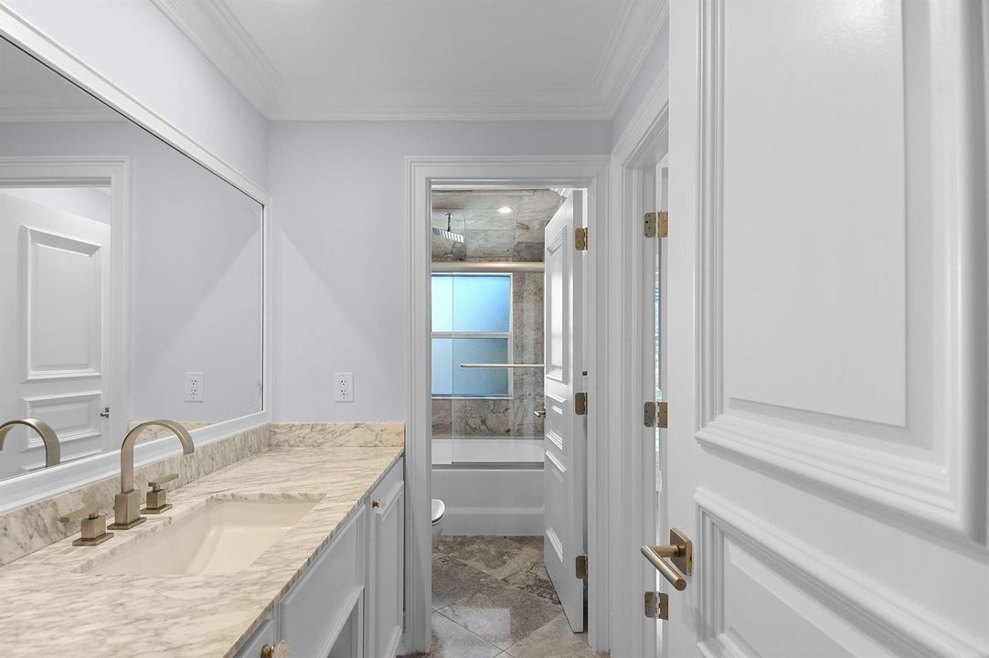 Guest Room Bath