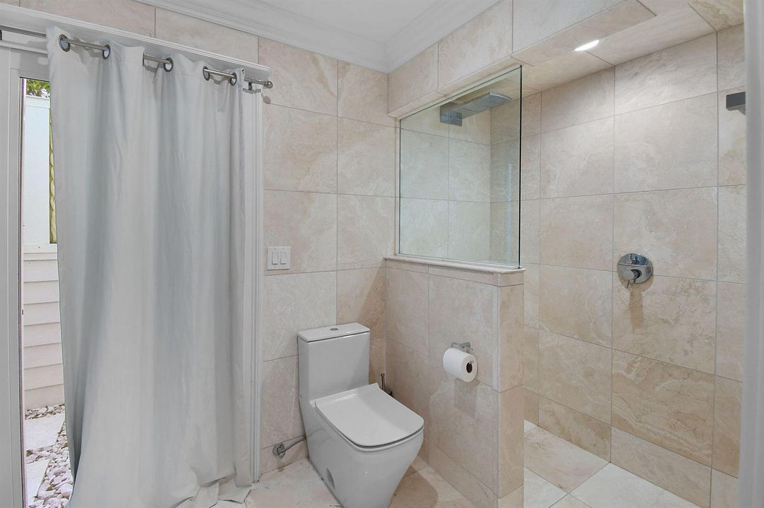 Owners Bath