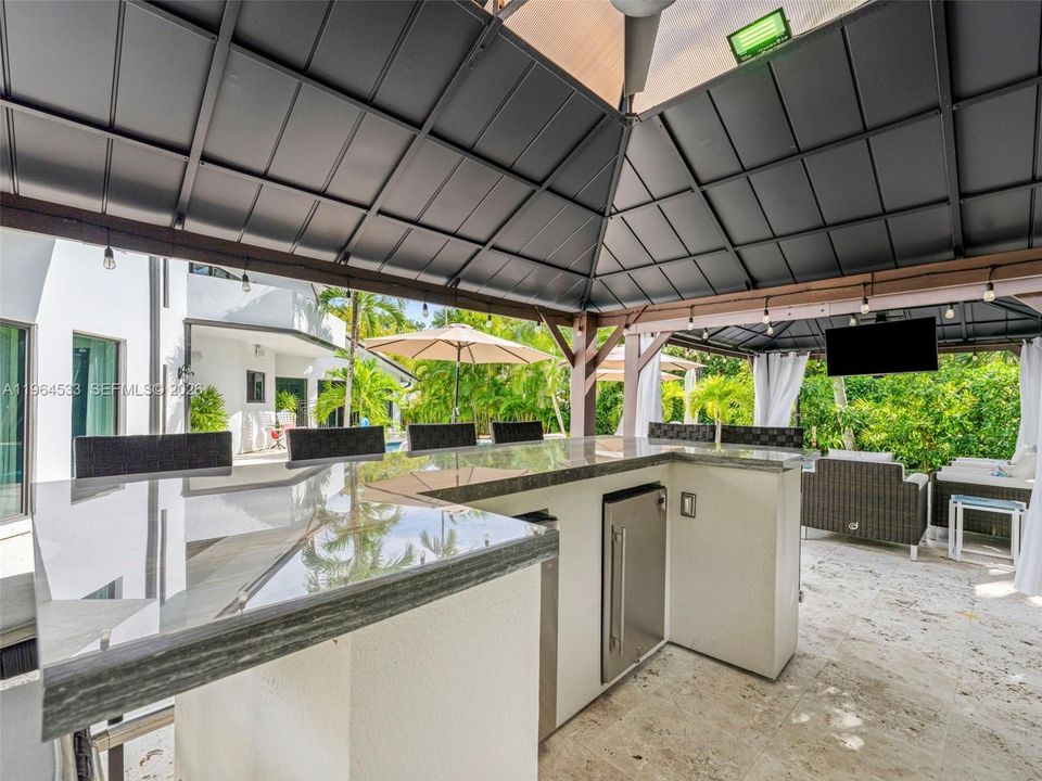 For Sale: $5,549,990 (4 beds, 3 baths, 3673 Square Feet)