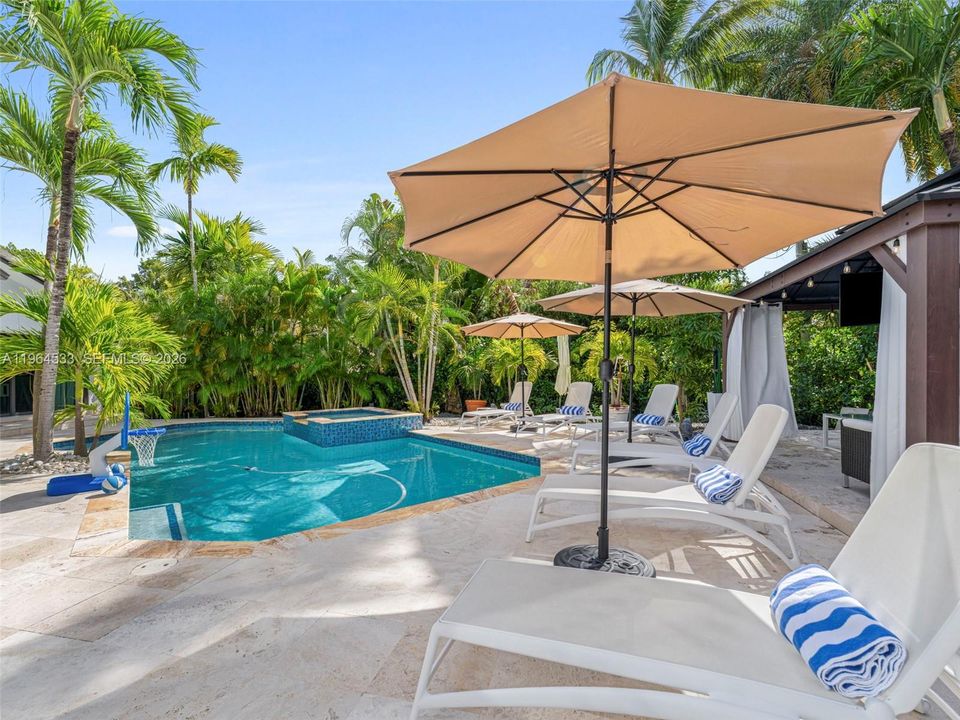 For Sale: $5,549,990 (4 beds, 3 baths, 3673 Square Feet)