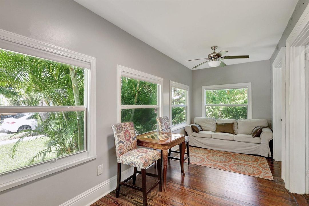 Den/sleeping porch 516 34th