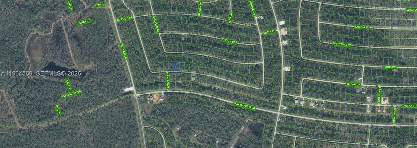На продажу: $14,900 (0.23 acres)