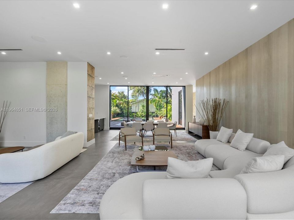 For Rent: $50,000 (5 beds, 5 baths, 0 Square Feet)