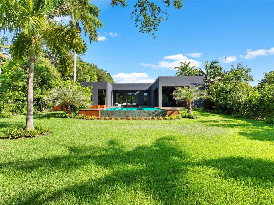 For Rent: $50,000 (5 beds, 5 baths, 0 Square Feet)
