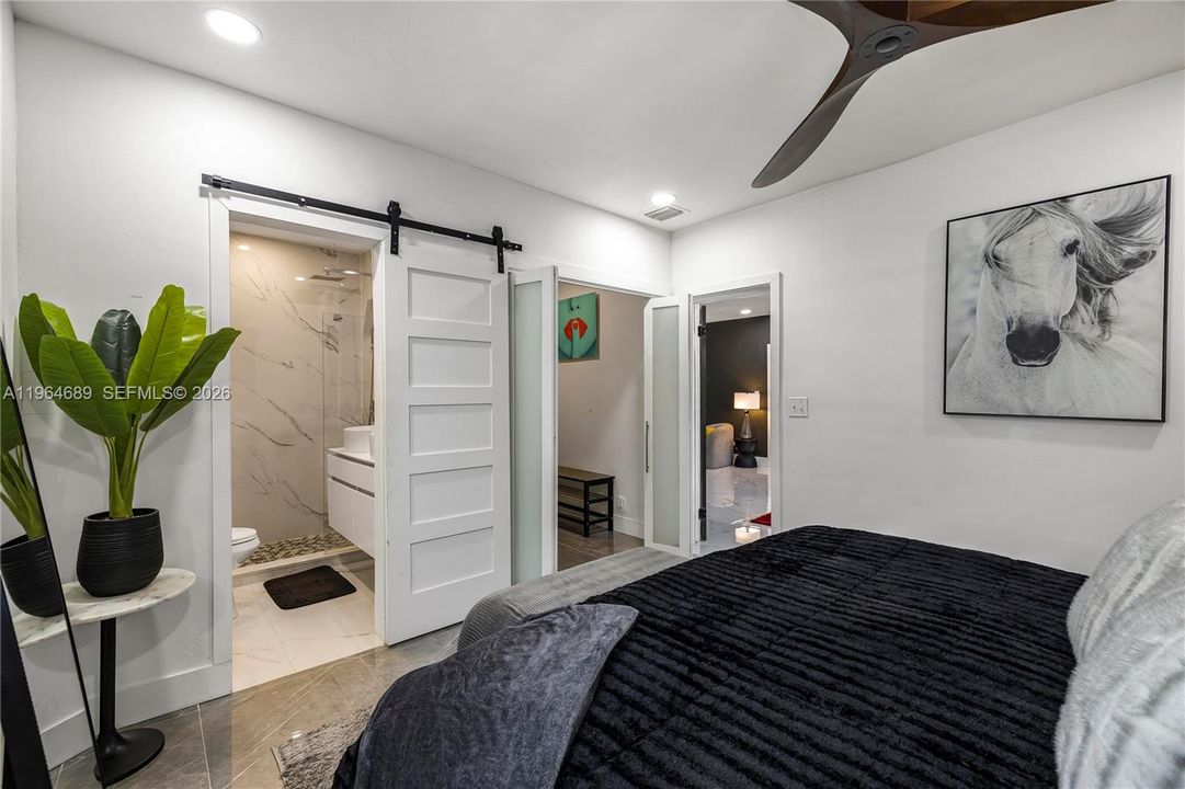 For Sale: $1,050,000 (3 beds, 3 baths, 1573 Square Feet)