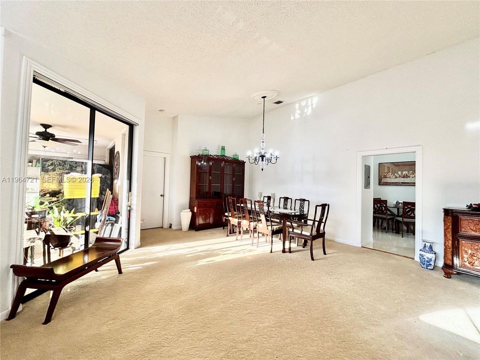 En Venta: $225,000 (3 camas, 2 baños, 1692 Pies cuadrados)