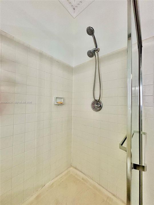 En Venta: $225,000 (3 camas, 2 baños, 1692 Pies cuadrados)
