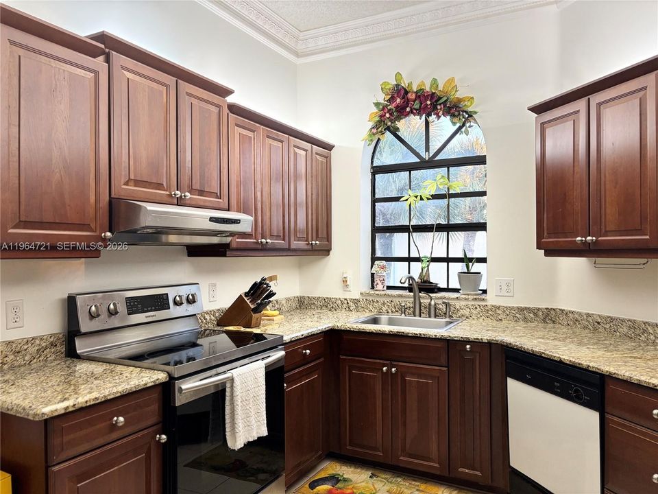 En Venta: $225,000 (3 camas, 2 baños, 1692 Pies cuadrados)